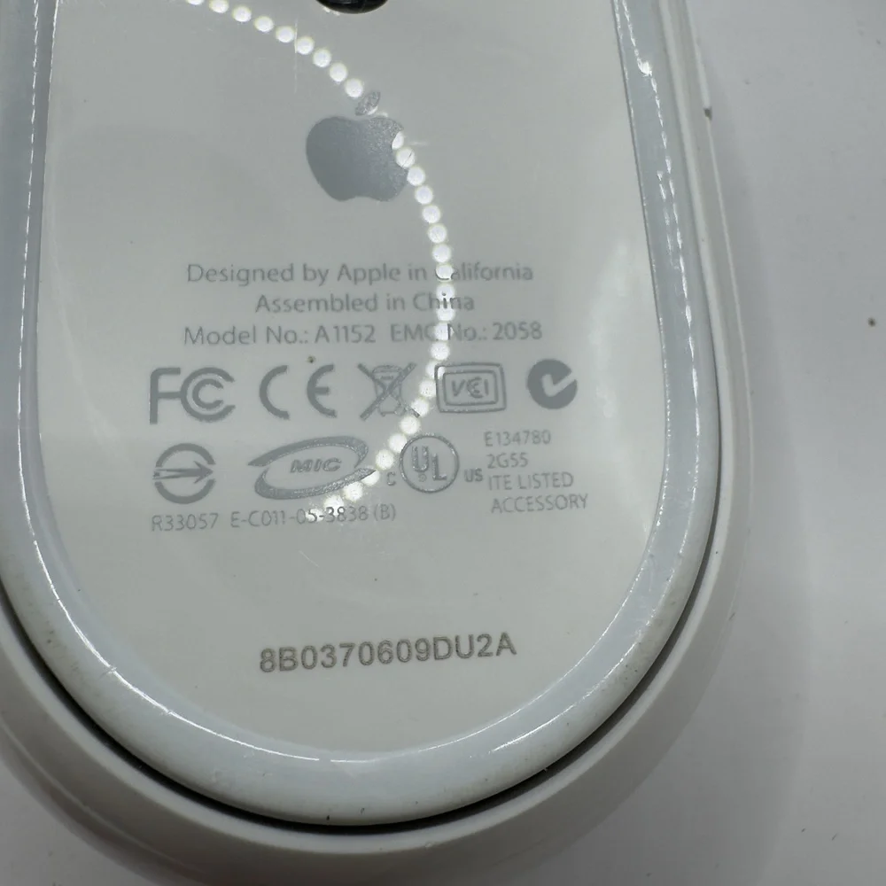 Apple Mighty Mouse Wired USB Optical Scroll EMC 2058 Computer Mouse A1152